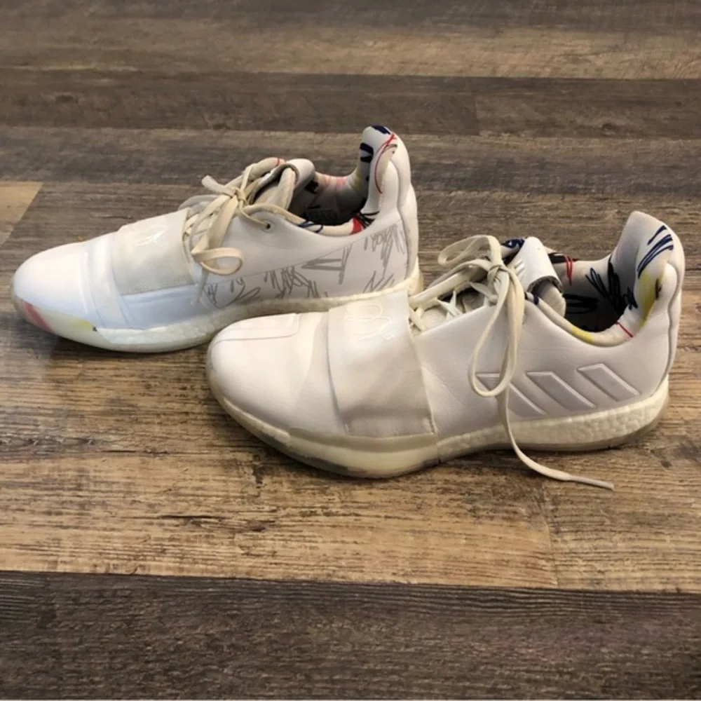 Adidas Harden Vol. 3 size 8 in great condition!